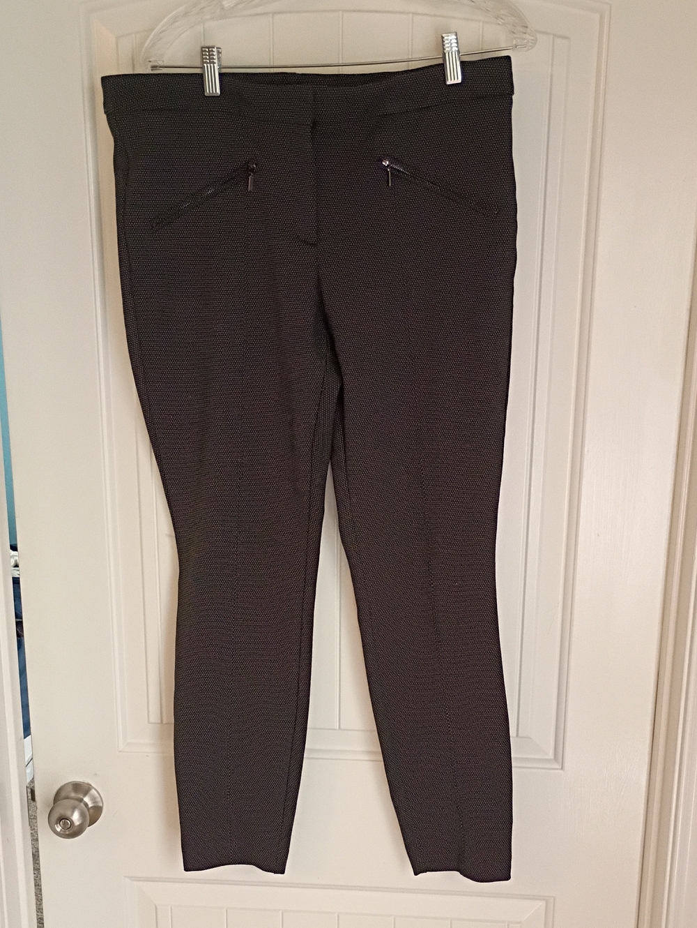 Women's Black Textured Pull-On Slim Pants